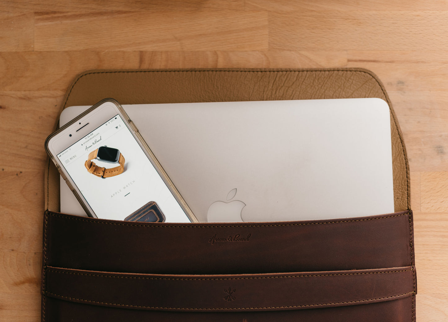 Load image into Gallery viewer, Leather MacBook Envelope Case - Chestnut
