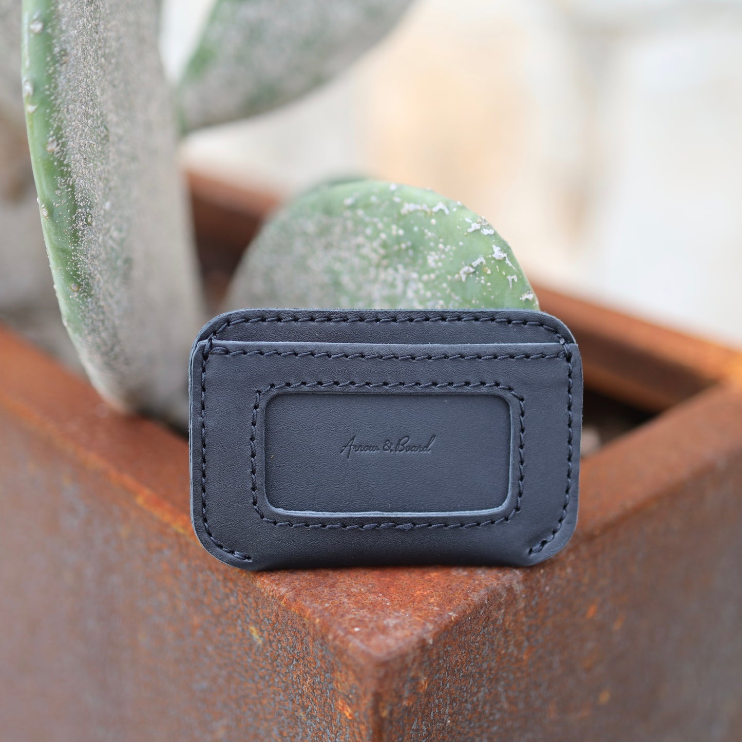 Load image into Gallery viewer, Leather Simple ID Wallet - Midnight
