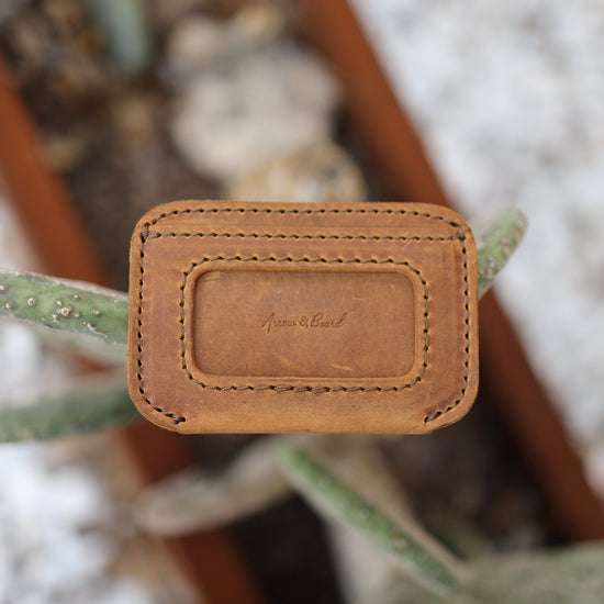 Load image into Gallery viewer, Leather Simple ID Wallet - Tobacco
